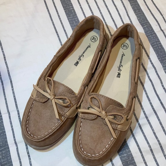 American Eagle Girls Moccasins
